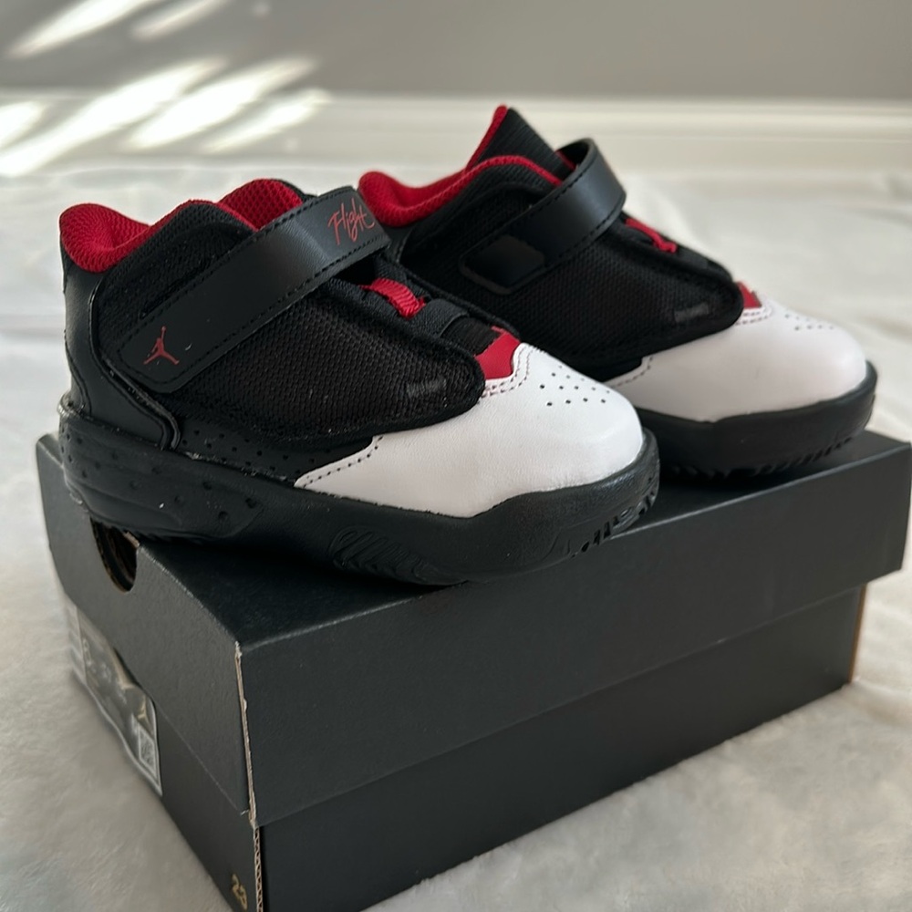 Brand New toddler Nike Jordan Max